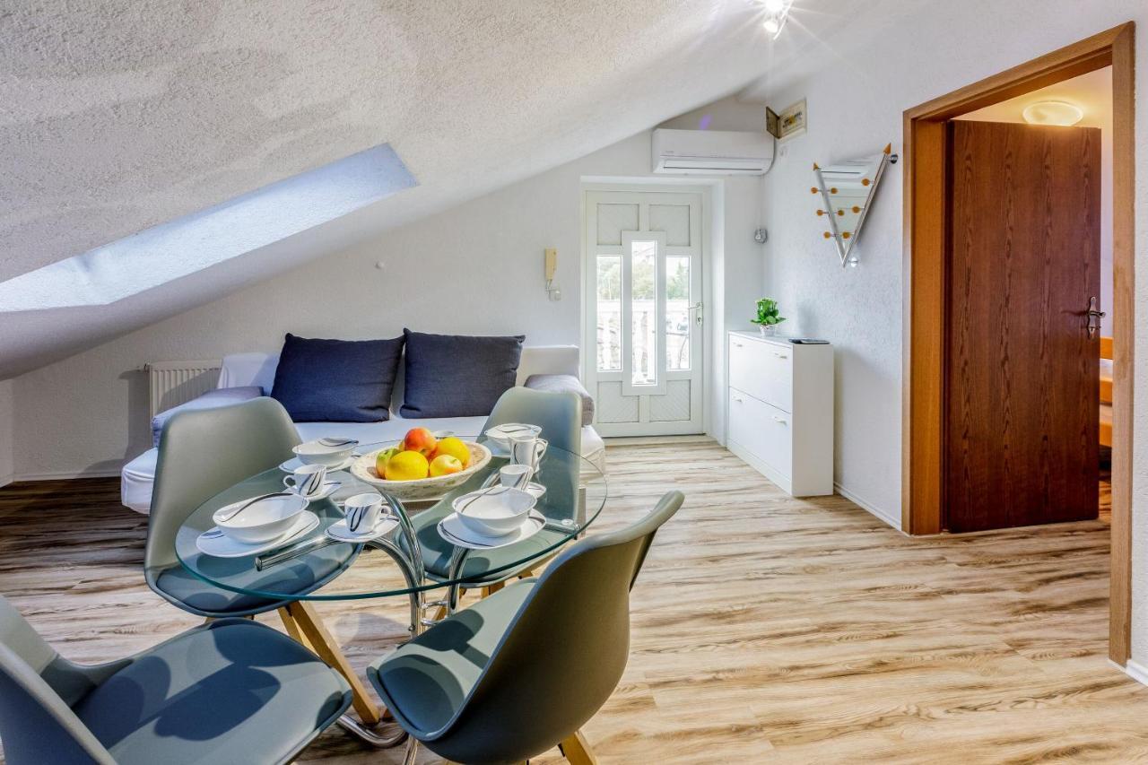 Apartments Anita Novi Vinodolski Eksteriør billede