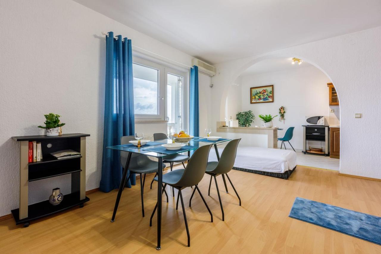 Apartments Anita Novi Vinodolski Eksteriør billede