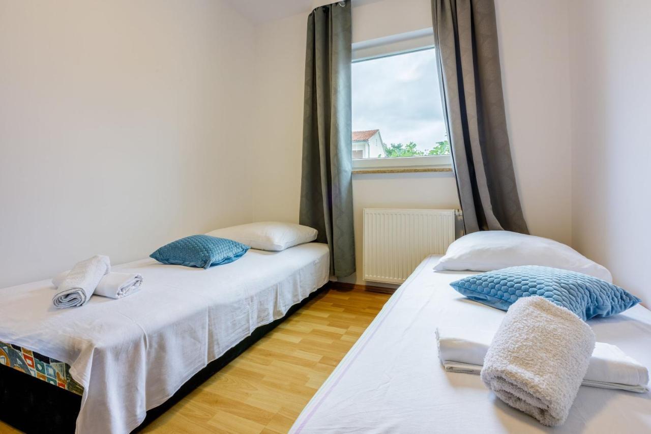 Apartments Anita Novi Vinodolski Eksteriør billede